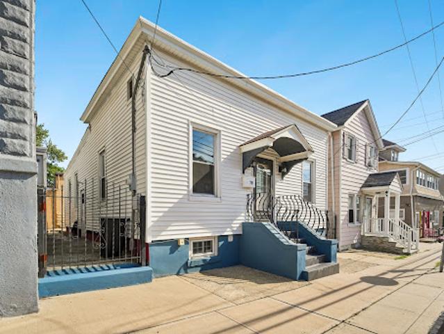 House for sale in Belleville, Essex County