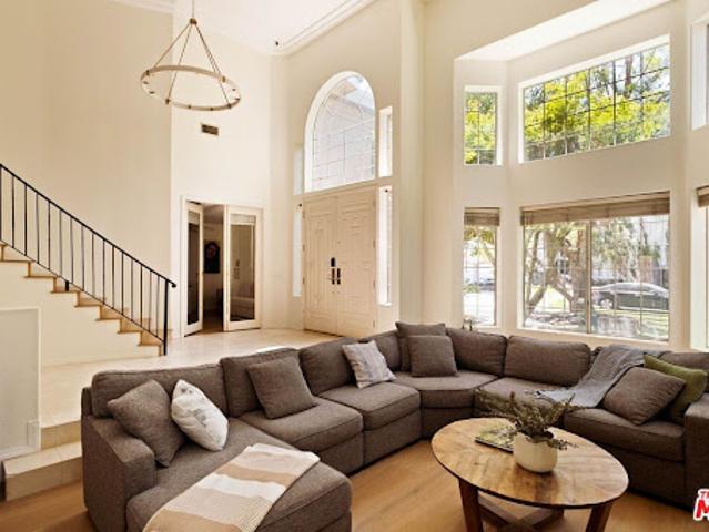 House for sale in Canoga Park, California