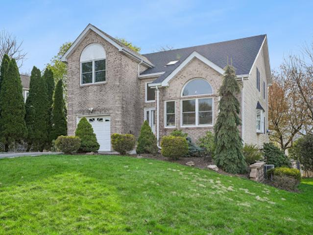 House for sale in Cedar Grove, New Jersey