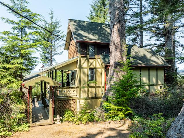 House for sale in South Bend, Washington