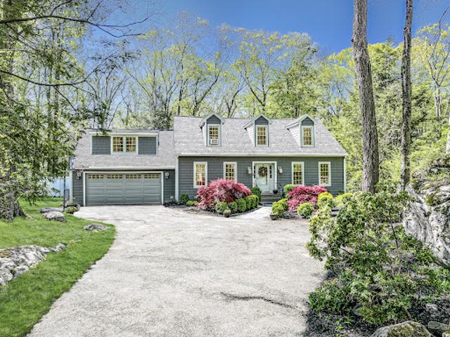 House for sale in Brookfield, Connecticut
