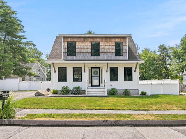House for sale in Peaks Island, Maine