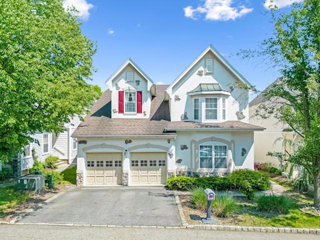 House for sale in Oakland, New Jersey