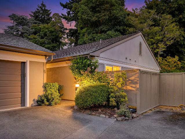House for sale in Victoria, British Columbia