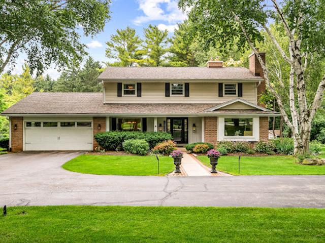 House for sale in Cedarburg House for sale in Cedarburg