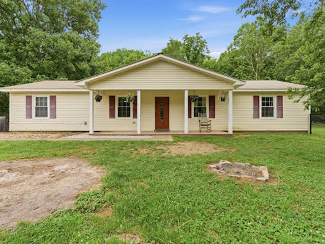 House for sale in Woodville, Alabama