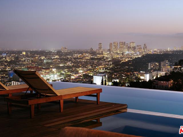 House for sale in Canoga Park, California