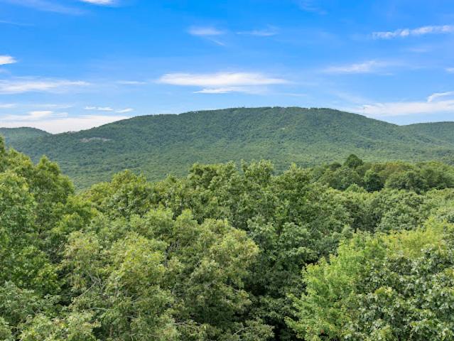 House for sale in Hendersonville, North Carolina