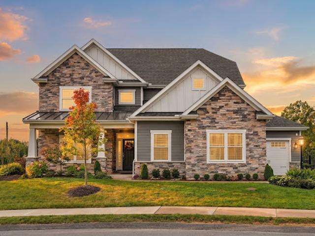 House for sale in Venetia, Peters Township