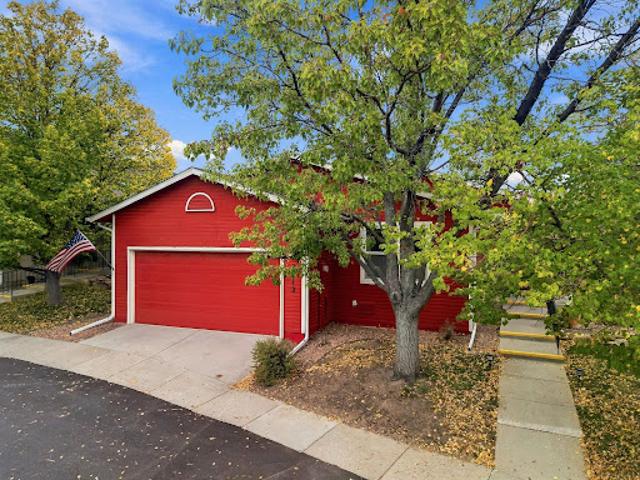 House for sale in Colorado Springs, El Paso County
