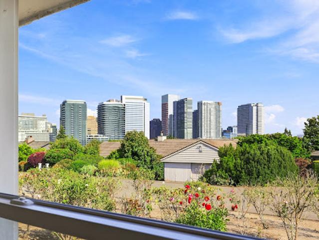 House for sale in Bellevue, Washington