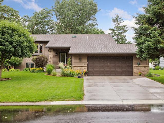 House for sale in Eagan