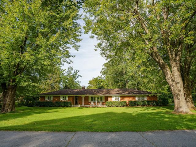 House for sale in Hendersonville, North Carolina