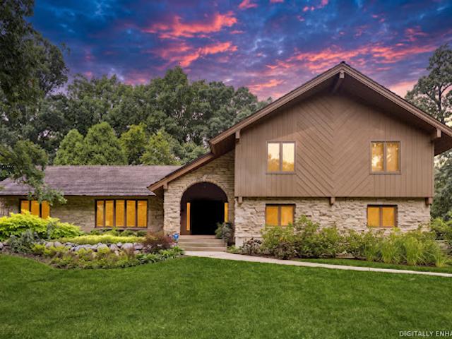 House for sale in Illinois