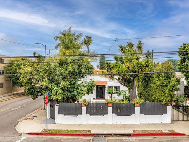 House for sale in Canoga Park, California