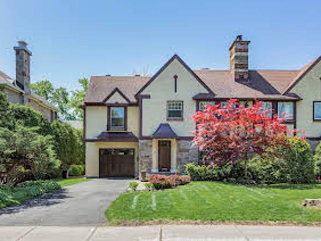 House for sale in Mount Royal