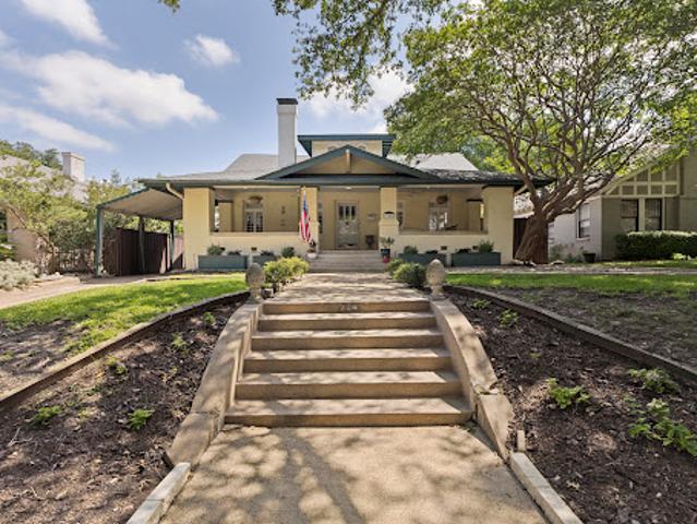 House for sale in Dallas, Texas