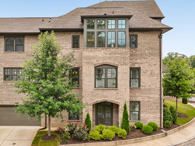 House for sale in Sandy Springs, Georgia