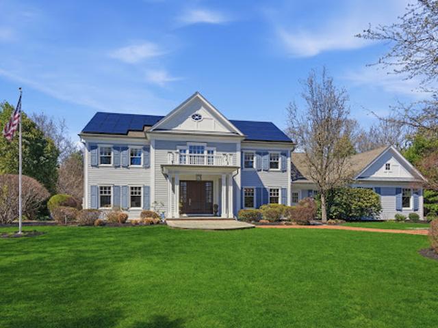 House for sale in Huntington, New York
