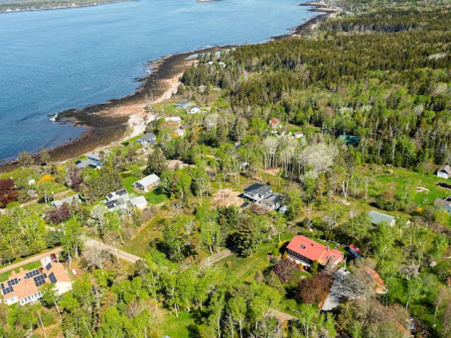 House for sale in Bristol, Maine