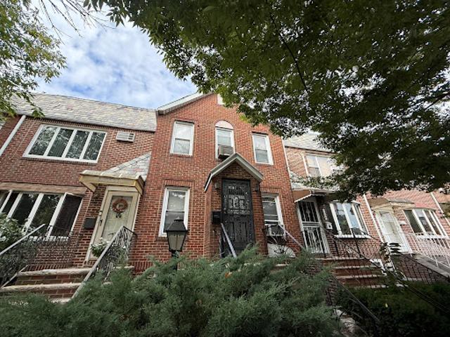 House for sale in Arverne, New York