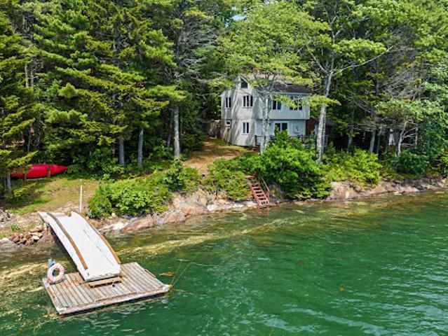 House for sale in Bailey Island, Maine