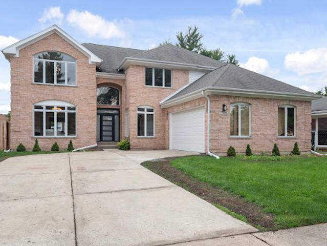 House for sale in Lincolnwood, Illinois