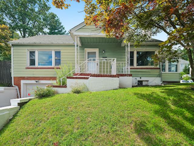 House for sale in West Orange, New Jersey