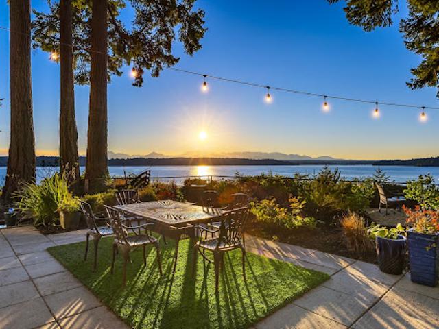 House for sale in Bainbridge Island, Washington