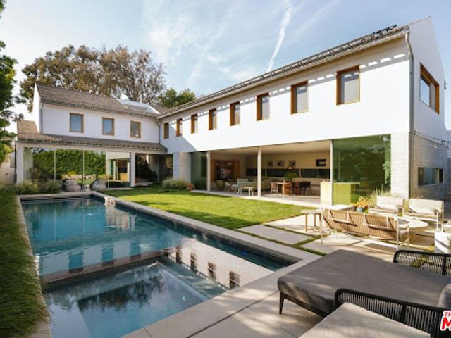 House for sale in Canoga Park, California