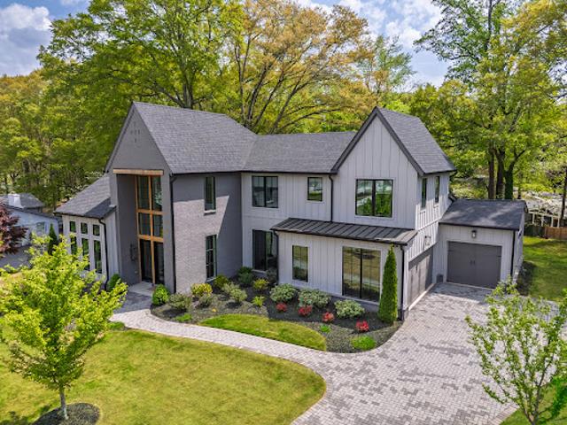 House for sale in Alpharetta, Georgia