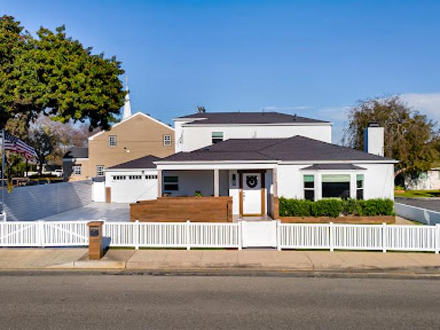 House for sale in Costa Mesa, California