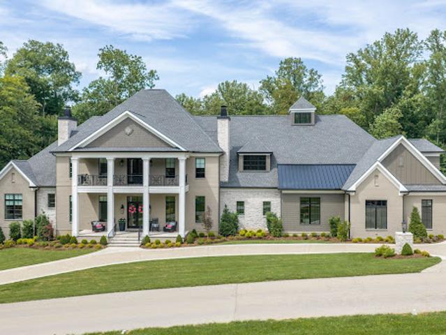 House for sale in Prospect, Kentucky