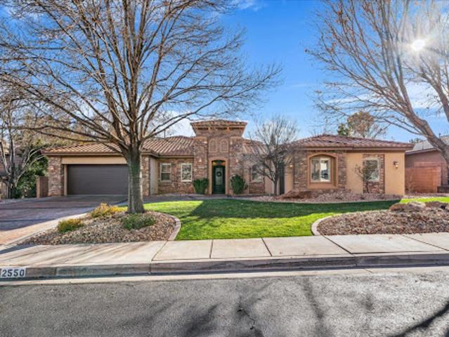 House for sale in Saint George, Utah