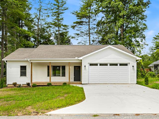House for sale in Hendersonville, North Carolina