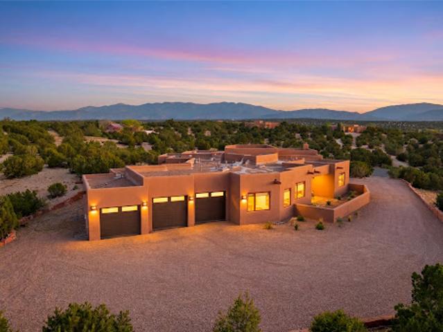 House for sale in Santa Fe, New Mexico