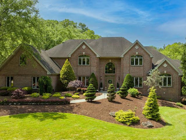 House for sale in Murrysville