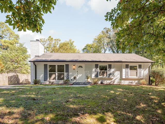 House for sale in Charlotte, Mecklenburg County