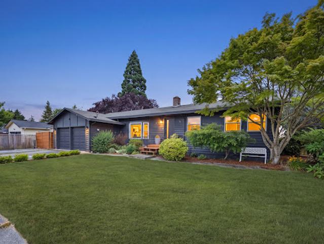 House for sale in Washington