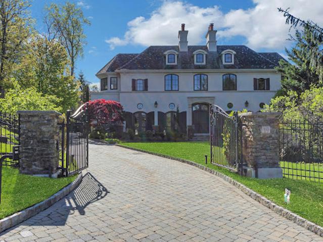 House for sale in Alpine, New Jersey