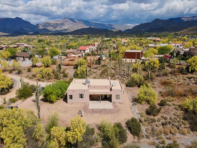 House for sale in Cave Creek, Arizona