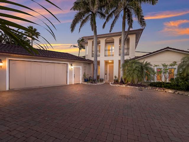 House for sale in Holmes Beach, Florida