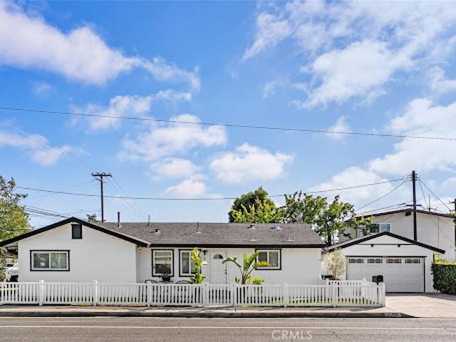 House for sale in Costa Mesa, California