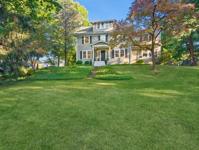 House for sale in Caldwell, Essex County
