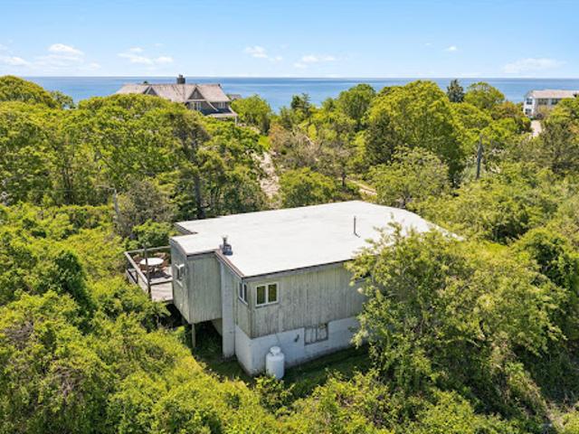 House for sale in Wainscott, New York