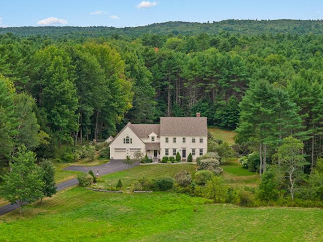 House for sale in Cumberland Center, Maine