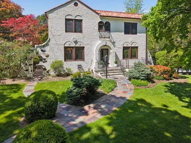 House for sale in New Rochelle, New York