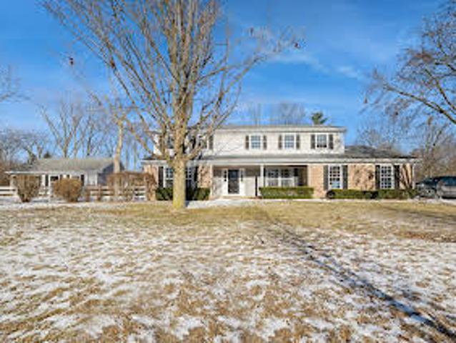 House for sale in Lake Forest