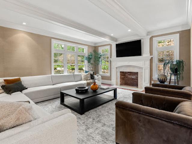 House for sale in Weston, Middlesex County
