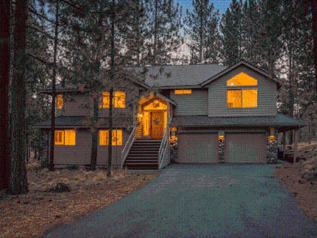 House for sale in Sunriver, Deschutes County